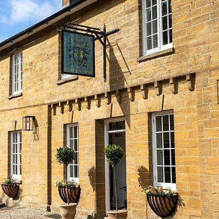 The Queens Arms Poyntington Екстериор снимка